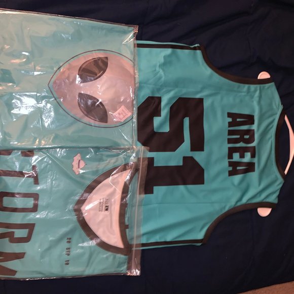 RETRO Area 51 Basketball Jersey - Picture 3 of 5